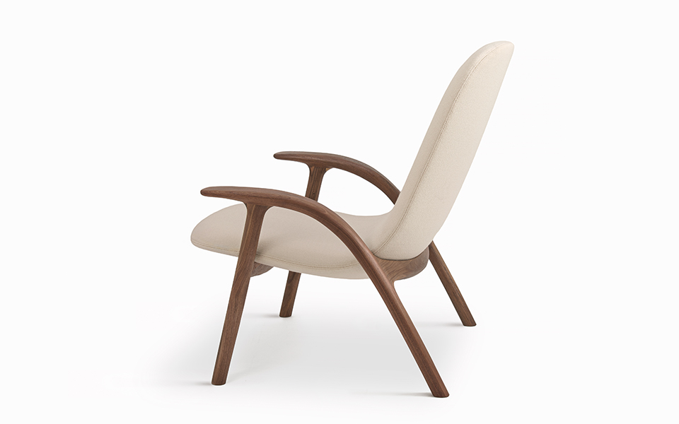 Alpha_Lounge_Chair_2